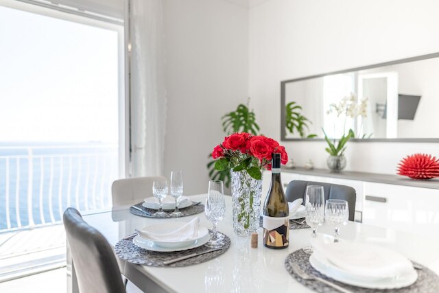 カーサ クララ - モダン ハウス ウィズ ブレステイキング ビューズ オブ カプリ アンド ポジターノ