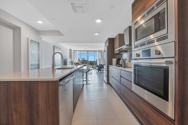 スタニング2BR 2BA ベイ・ハーバー・ウィズ・プール