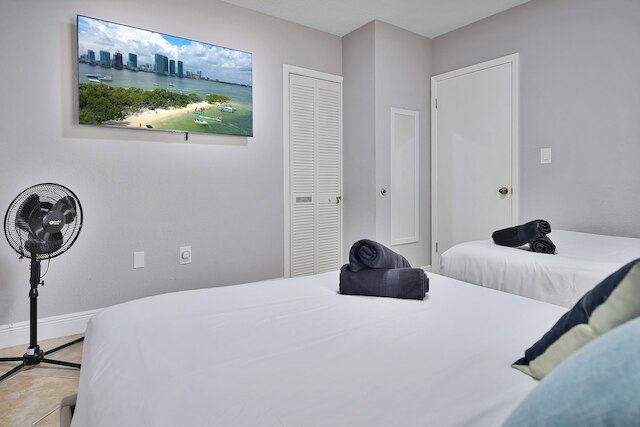 Happy Escape, 15 Min to Beach, Massage Shower Jets, Bar, and BBQ（ハッピーエスケープ、ビーチまで15分、マッサージシャワージェット、バー、BBQ）