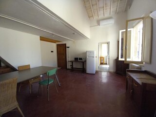 タヴリーニ  4 アパートメント