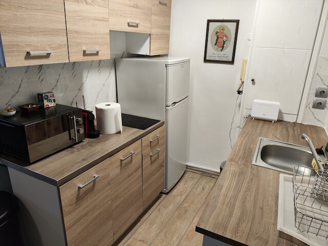 ユリシーズ・アパートメンツ・モナスティラキ