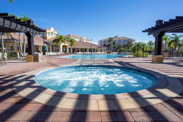 マグニフィセント 2 ベッドルーム アパートメント ビスタ ケイ リゾート 107