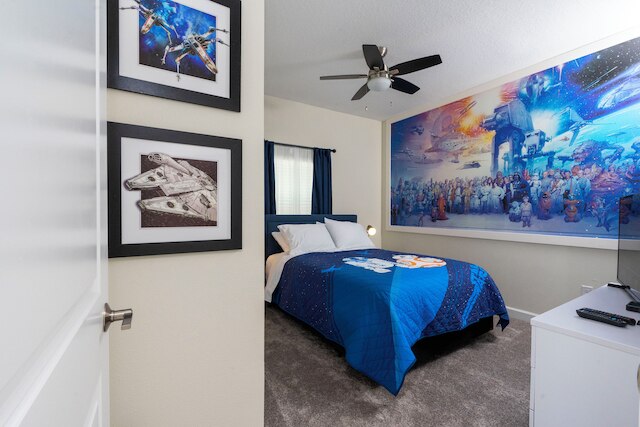 ラグジュリアス ファミリー フレンドリー  5 ベッド 12 ゲスト W スクリーンド プール クロース トゥ  ディズニー