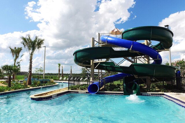 ファミリー フレンドリー 4 ベド PV プール ストーリー L リゾート 4896