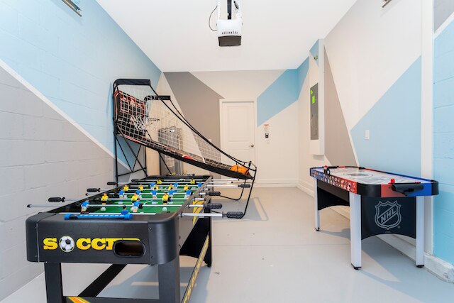 スタニング ファミリー フレンドリー  5  ベッド W プール クロース トゥ  ディズニー ストーリー レイク 4242