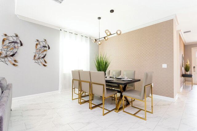 スタニング ファミリー フレンドリー  5  ベッド W プール クロース トゥ  ディズニー ストーリー レイク 4242