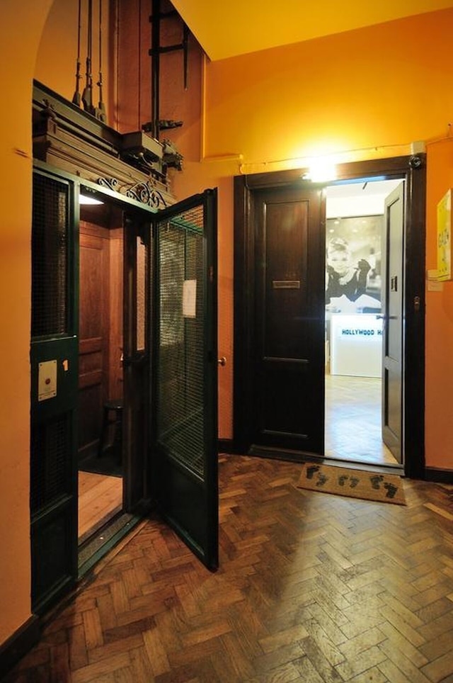 ハローアパートホテル