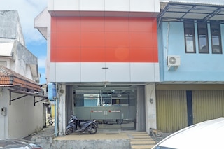 スポット オン 91660 レッド ローズ ゲスト ハウス