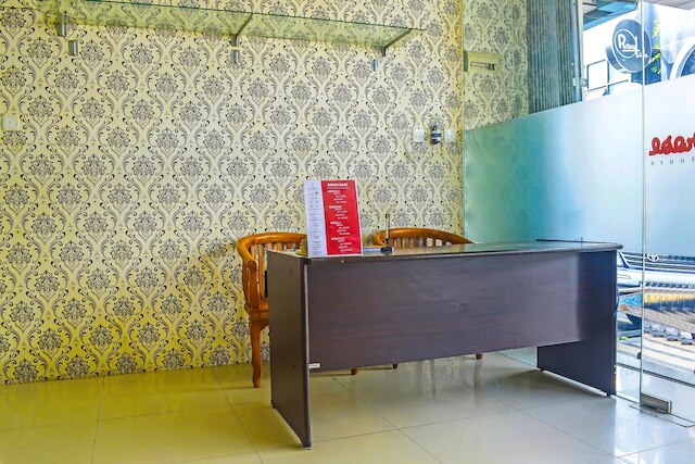 スポット オン 91660 レッド ローズ ゲスト ハウス