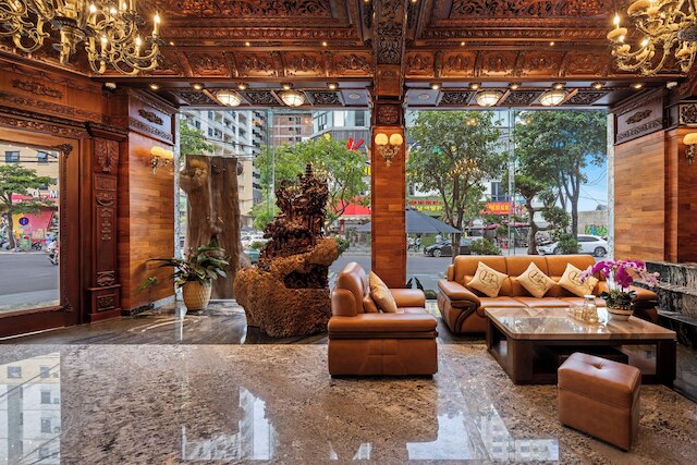 モナリザラグジュアリーホテル