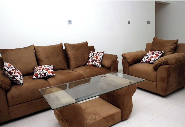 エクスプレス O 92106 ナユス ホームステイ シャリア