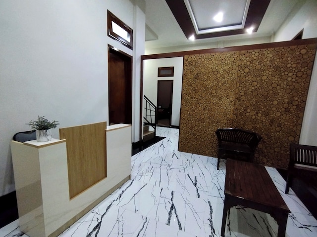 サイラホテルダンホームステイシャリア