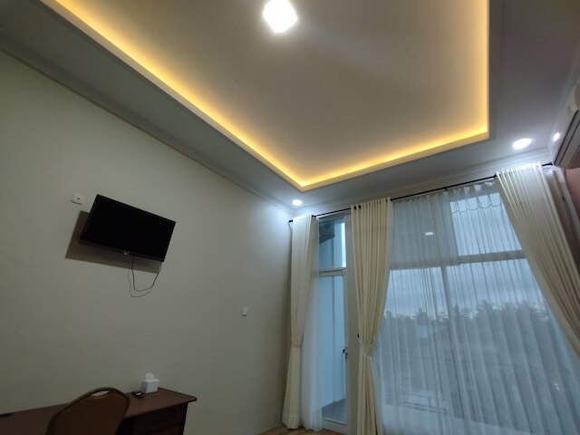 サイラホテルダンホームステイシャリア