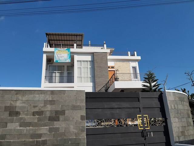 サイラホテルダンホームステイシャリア