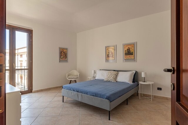 ザ テラス ビハインド ザ カテドラル バイ ワンダフル イタリー