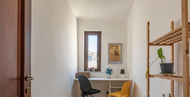 ザ テラス ビハインド ザ カテドラル バイ ワンダフル イタリー