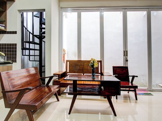 OYO  92479 パサデナ ハウス