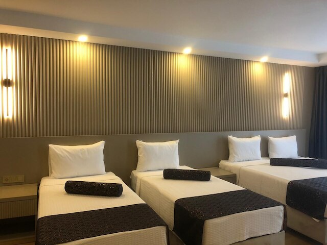 グランドイスカホテル