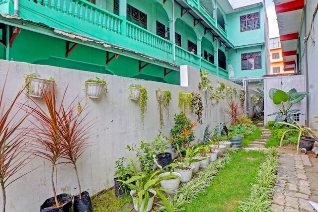 ホテル O オナシス シャリア イン