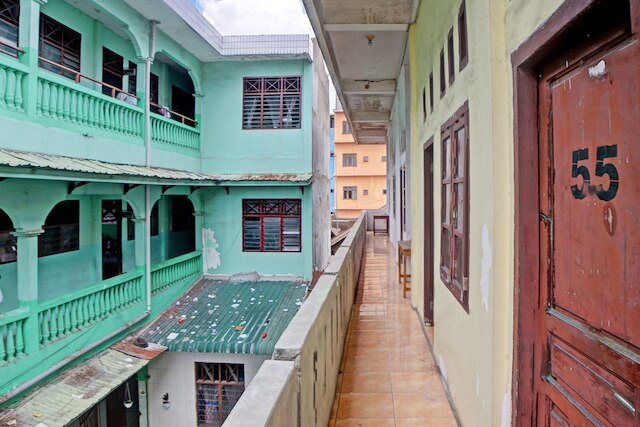 ホテル O オナシス シャリア イン