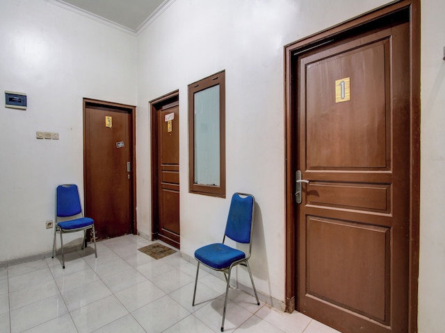 スーパー OYO 92511 グリヤ ディアス シャリア