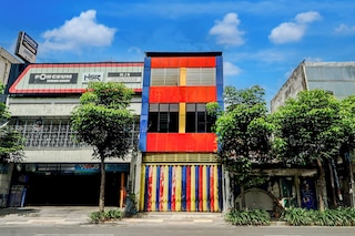 ホテル O スラバヤ ニア ユニバーシタス エアランガ フォーマリー ケルタジャヤ レジデンス スラバヤ