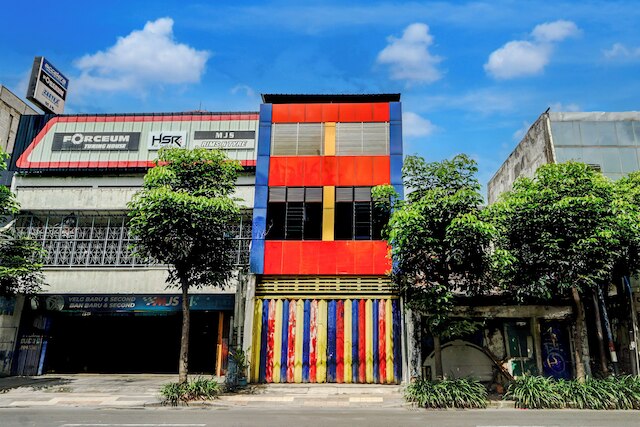 ホテル O スラバヤ ニア ユニバーシタス エアランガ フォーマリー ケルタジャヤ レジデンス スラバヤ