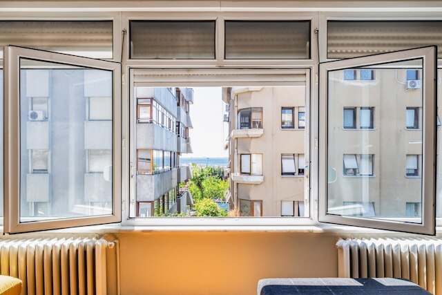 スペーシャス フラット W バルコニー  3  ミン トゥ カディコイ スクエア