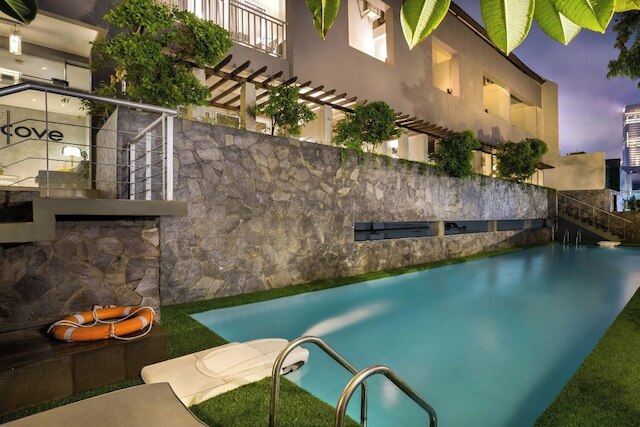 コーブビラ・セノパティ