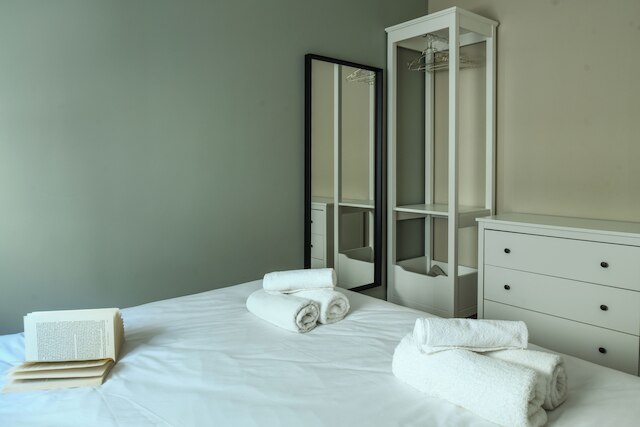 ホワイト・ブロッサム1BRアパート近くディゼンゴフCTR