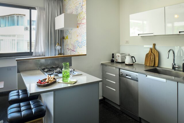 ターコイズ・シック・アパートメント・バイ・シーN' レント