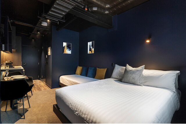 アブストラクト ホテル