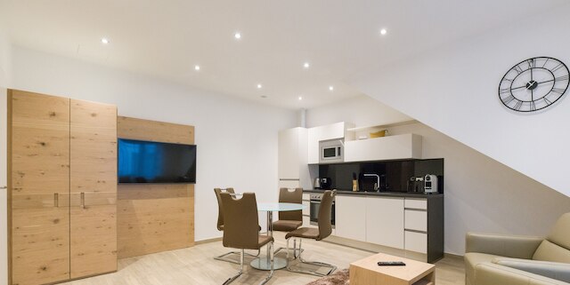 スタットヴォーヌングミットフレア1200