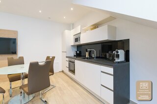 スタットヴォーヌングミットフレア1200