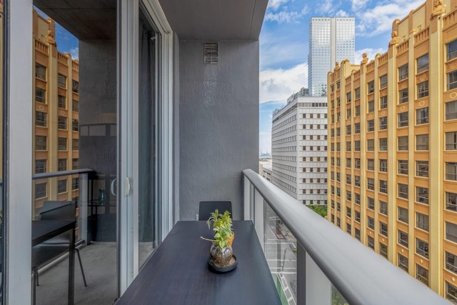 コージー ダウンタウン パッド - ラックス ルーフトップ プール ジム アンド モア