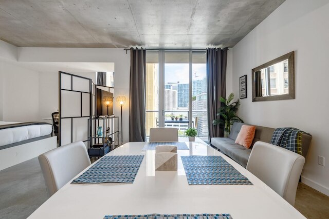 コージー ダウンタウン パッド - ラックス ルーフトップ プール ジム アンド モア