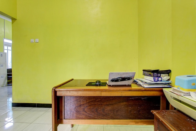 ホテル O ロバック ホステル カプセル ニア アヤム ゴレン テロウォンガン