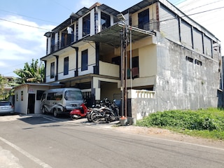 OYO Life 92622 ジャティルフールコーストシャリア