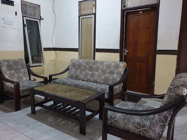 OYO Life 92622 ジャティルフールコーストシャリア