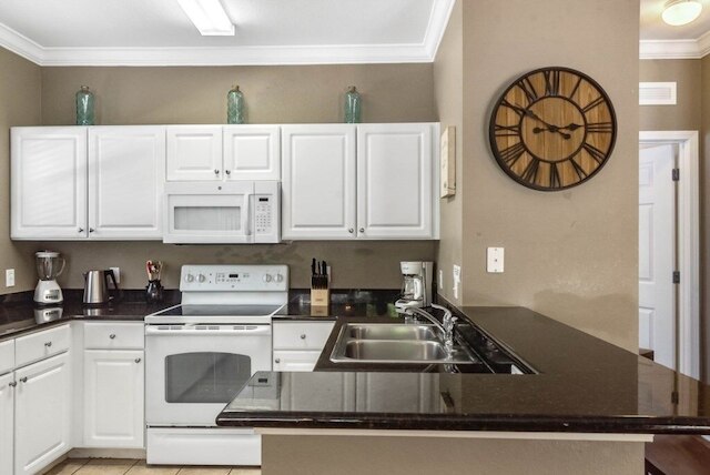 4 ベッドルーム S / ルカヤ ビレッジ タウンハウス バイ レッドオーニング