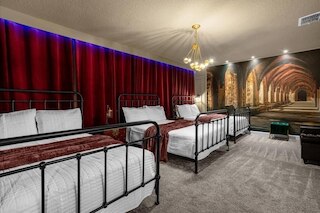 9 ベッドホーム ストーリーレイク 9 ベッドルームホーム バイ レッドオーニング