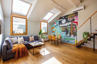 フラゴラ・アパートメンツ・アーツクエア