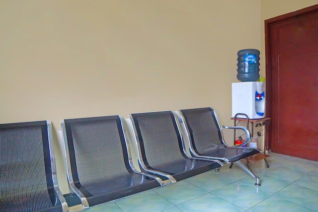 ホテル O スリ ウリナ ホームステイ