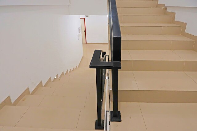 OYO  92585 スマイレー 999