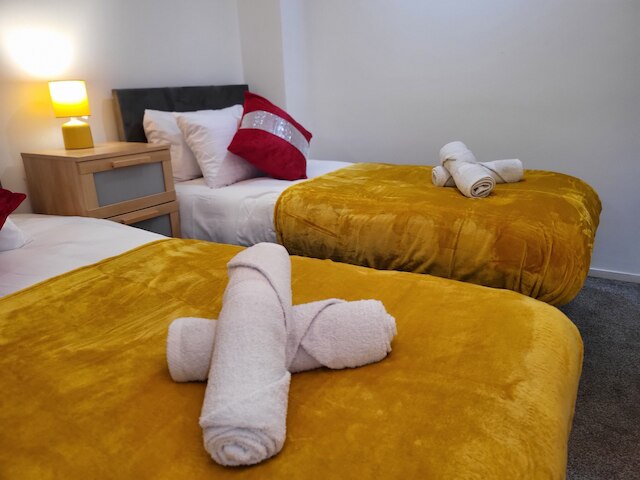 ラグジュアリー リバー ビュー 2 ベッド アパートメント  WiFi ガーデン リバー