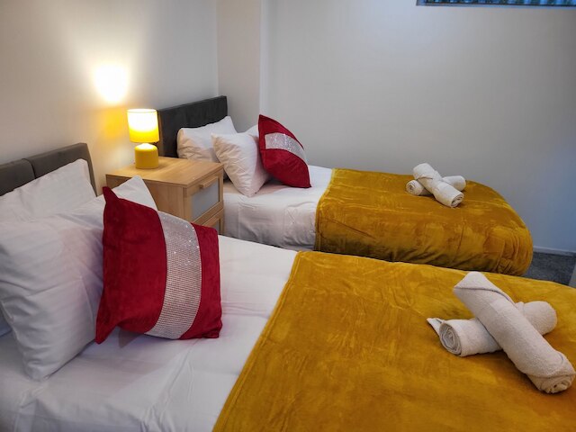 ラグジュアリー リバー ビュー 2 ベッド アパートメント  WiFi ガーデン リバー