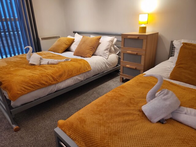 ラグジュアリー リバー ビュー 2 ベッド アパートメント  WiFi ガーデン リバー