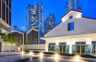 フレイザーレジデンス川沿いの散歩道