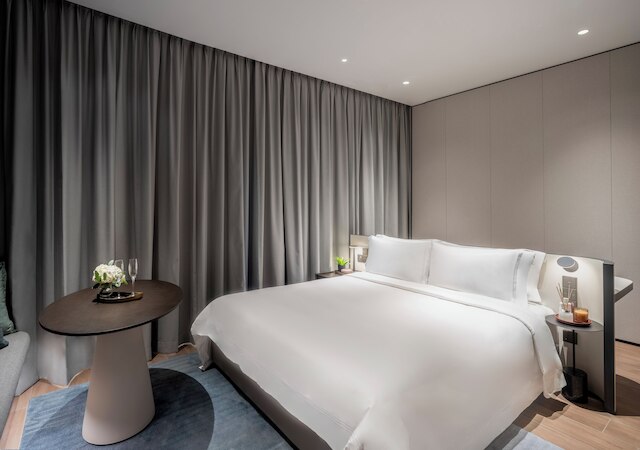 フレイザーレジデンス川沿いの散歩道