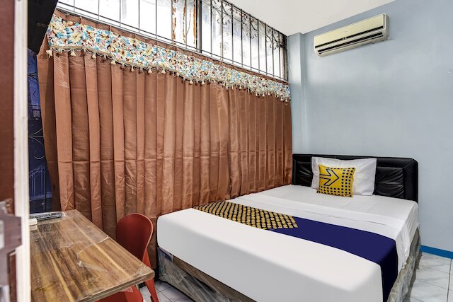 スポット オン 90147 ゴセパ アンベンガン プラザ